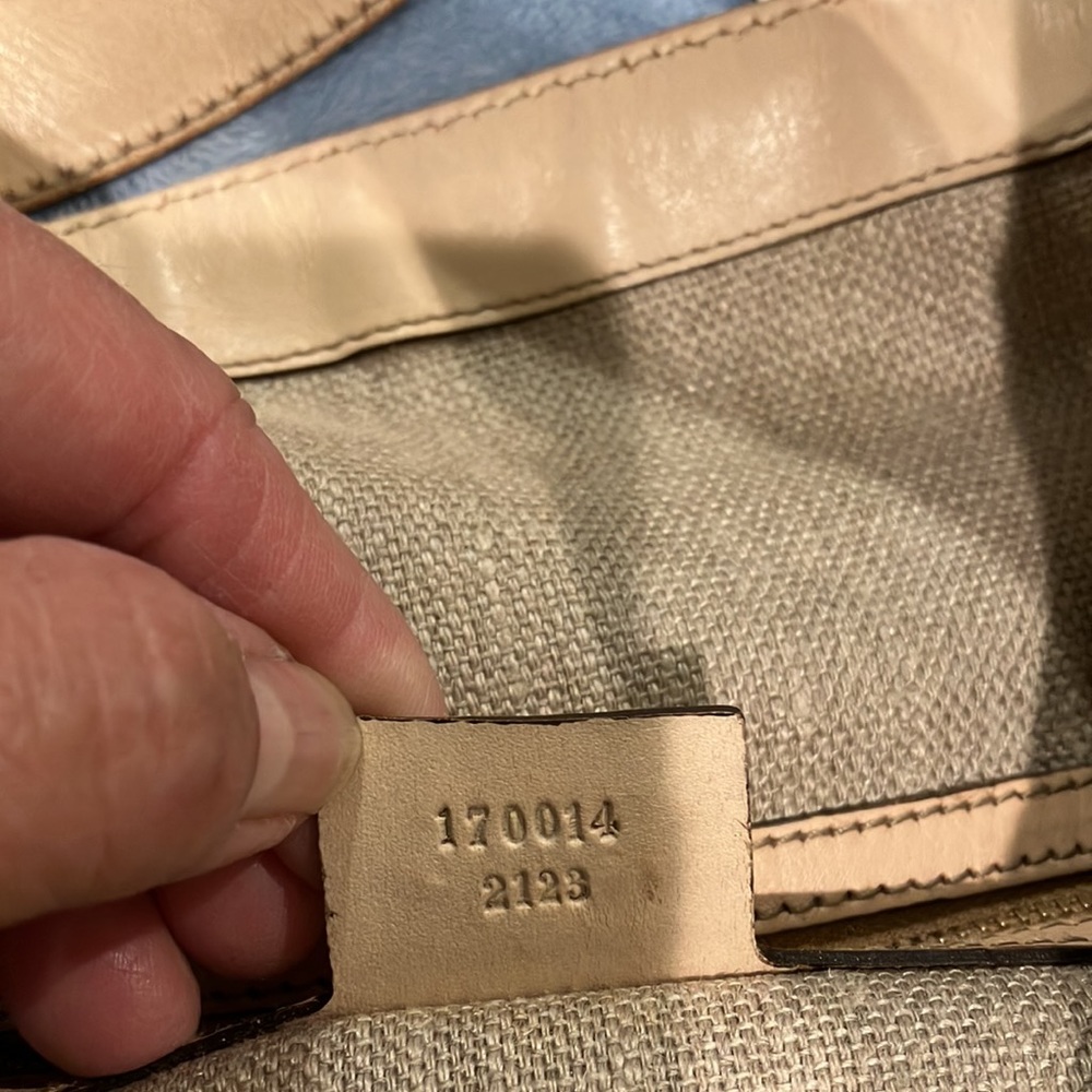 Authentic Gucci - Picture 8 of 8
